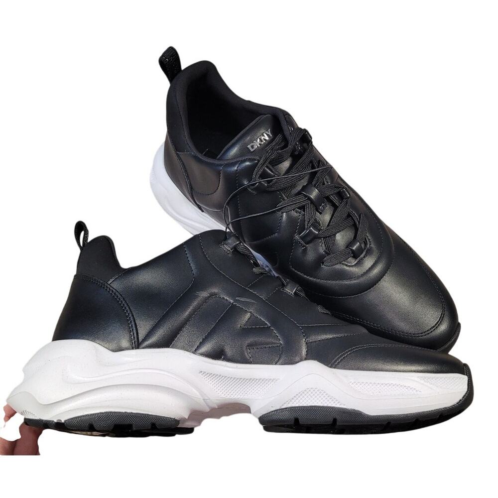 NWOT DKNY Decorah Chunky Sneakers Womens 10 Black White School Campus College